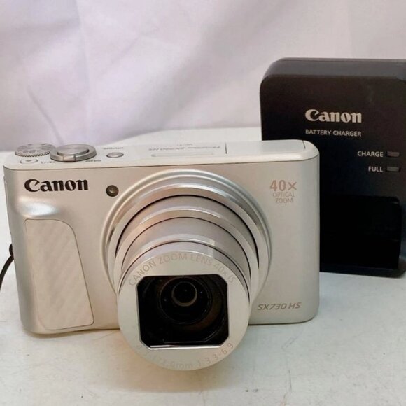 Canon PowerShot SX730 HS Compact Digital Camera in Silver - Picture 1 of 10